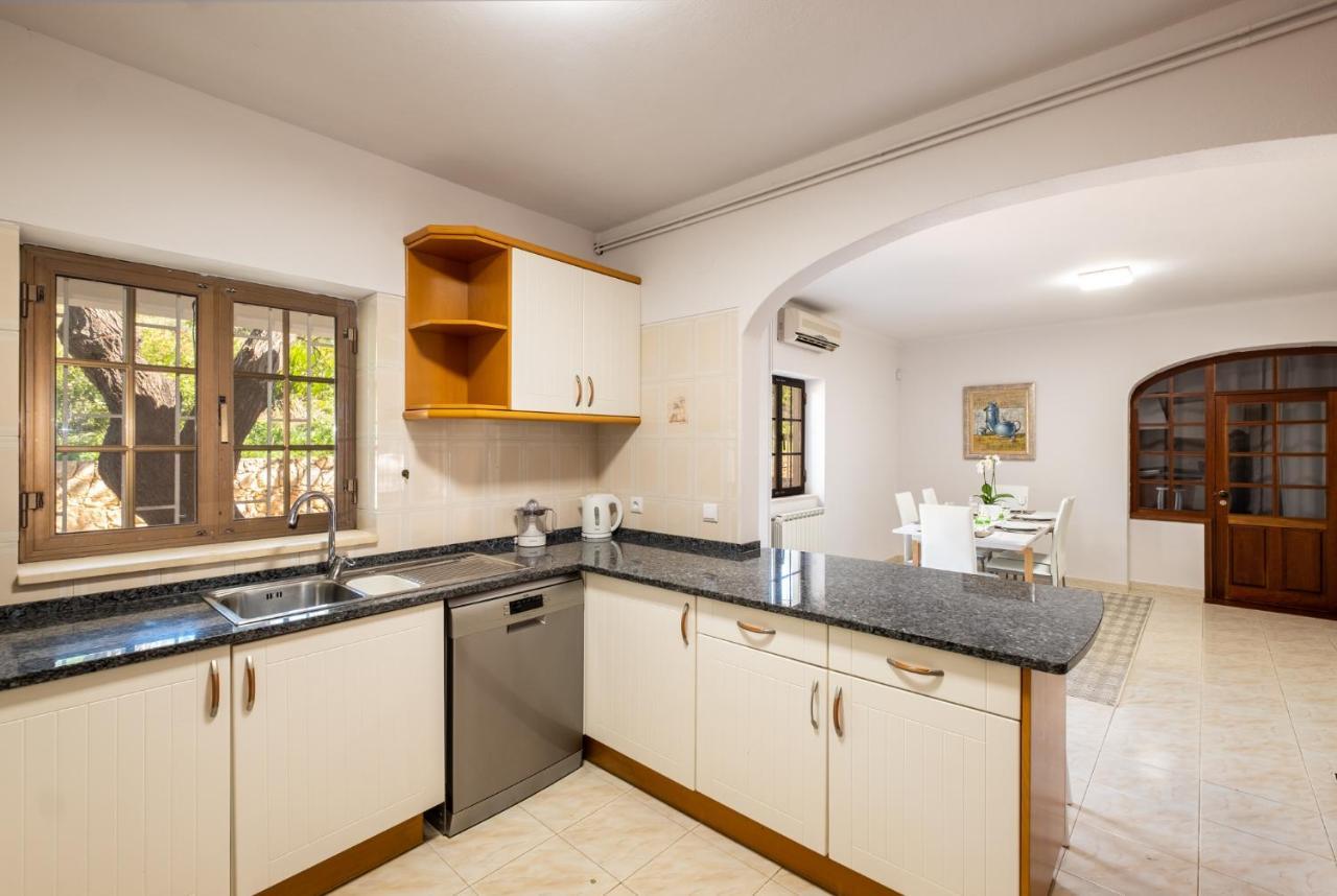 Casa Katarina - Private Villa - Heated Pool - Free Wifi - Air Con Tunes 외부 사진